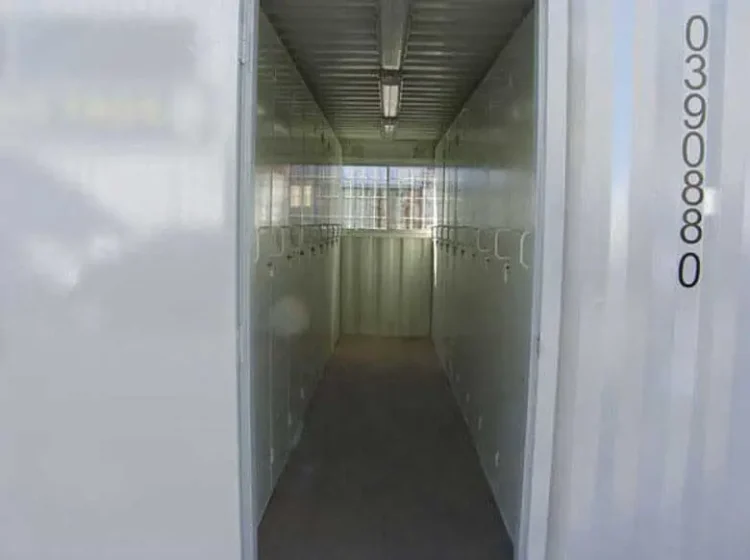 Change Rooms - Image 7